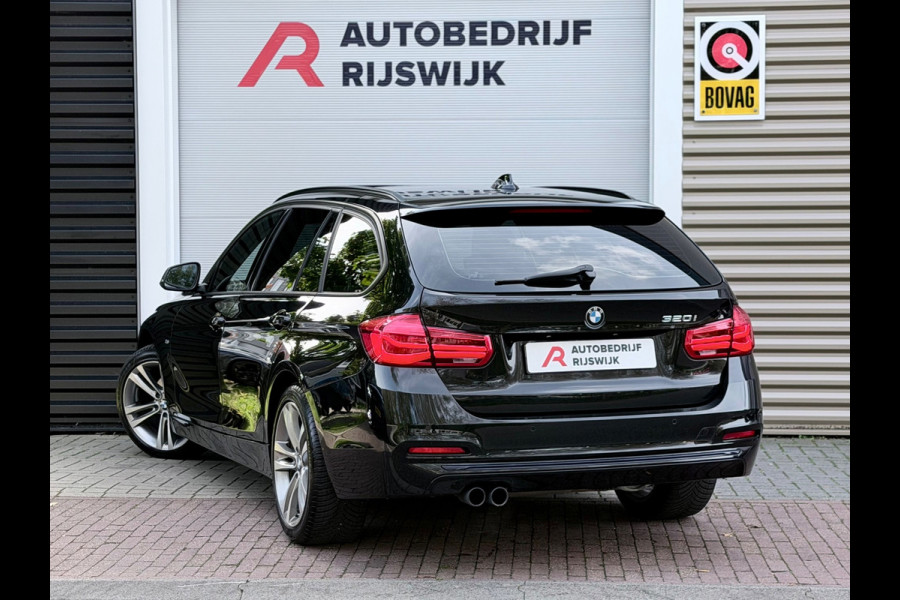 BMW 3 Serie Touring 320i Edition M Sport Shadow High Executive Pano