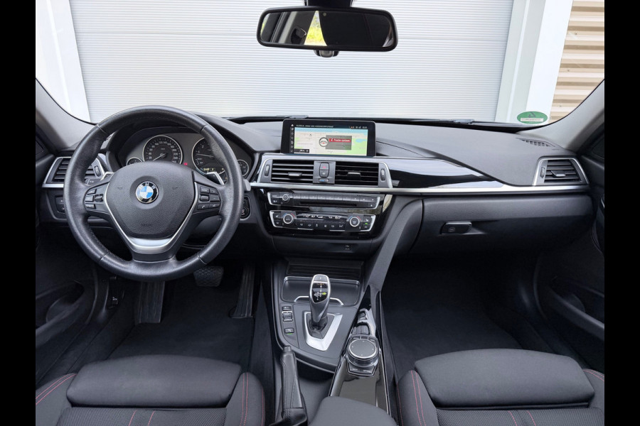 BMW 3 Serie Touring 320i Edition M Sport Shadow High Executive Pano