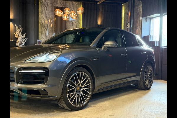 Porsche Cayenne Coupé 3.0 E-Hybrid PANO|LUCHTVERING|FULL OPTIONS!