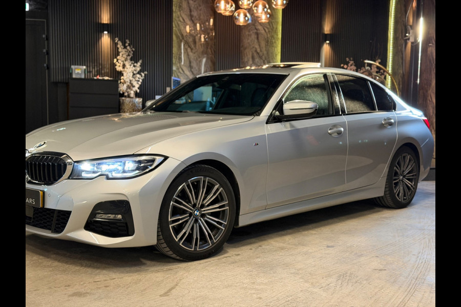 BMW 3-serie 320i High Executive|M Pakket|PANO|BOMVOL!