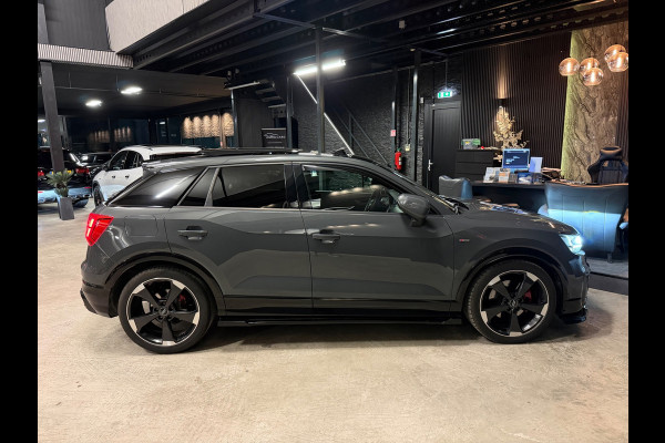 Audi Q2 35 TFSI 3X S-Line|PANO|SFEER|KEYLESS|FULL OPTIONS
