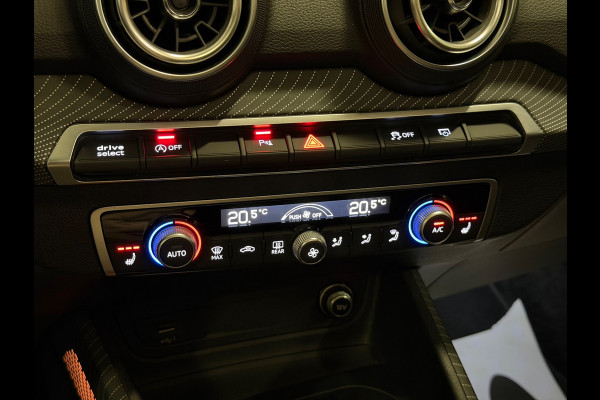 Audi Q2 35 TFSI 3X S-Line|PANO|SFEER|KEYLESS|FULL OPTIONS