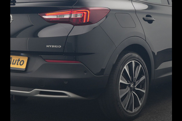 Opel Grandland X 1.6 Turbo Ultimate PHEV 225pk | Trekhaak Afn. | Adaptive Cruise | 360 Camera | Lederen Sportstoelen Memory & Ventilatie | Stoelverwarming | Keyless | Apple Carplay | DAB | Navigatie | 19"L.M | Plug In Hybrid