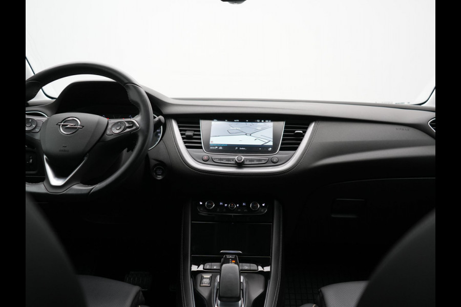 Opel Grandland X 1.6 Turbo Ultimate PHEV 225pk | Trekhaak Afn. | Adaptive Cruise | 360 Camera | Lederen Sportstoelen Memory & Ventilatie | Stoelverwarming | Keyless | Apple Carplay | DAB | Navigatie | 19"L.M | Plug In Hybrid