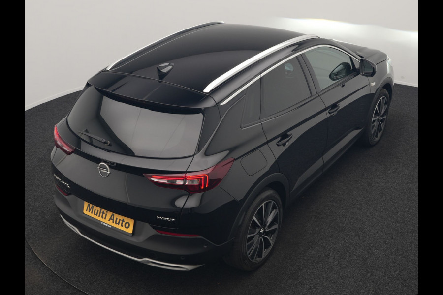Opel Grandland X 1.6 Turbo Ultimate PHEV 225pk | Trekhaak Afn. | Adaptive Cruise | 360 Camera | Lederen Sportstoelen Memory & Ventilatie | Stoelverwarming | Keyless | Apple Carplay | DAB | Navigatie | 19"L.M | Plug In Hybrid
