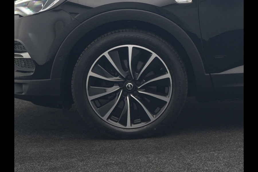 Opel Grandland X 1.6 Turbo Ultimate PHEV 225pk | Trekhaak Afn. | Adaptive Cruise | 360 Camera | Lederen Sportstoelen Memory & Ventilatie | Stoelverwarming | Keyless | Apple Carplay | DAB | Navigatie | 19"L.M | Plug In Hybrid