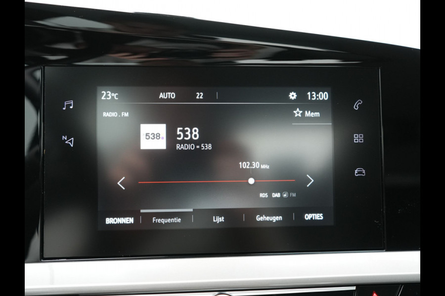 Opel Mokka-e Elegance 50-kWh 11kw bl. 136pk | 360 Camera | BLIS | Voorstoelen Verwarmd | Warmtepomp | Apple Carplay | Cruise Control | 17"L.M | LED Koplampen | Virtual | Lane Assist | DAB |