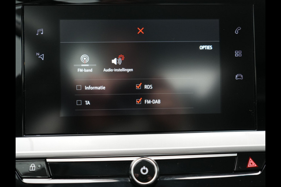 Opel Mokka-e Elegance 50-kWh 11kw bl. 136pk | 360 Camera | BLIS | Voorstoelen Verwarmd | Warmtepomp | Apple Carplay | Cruise Control | 17"L.M | LED Koplampen | Virtual | Lane Assist | DAB |