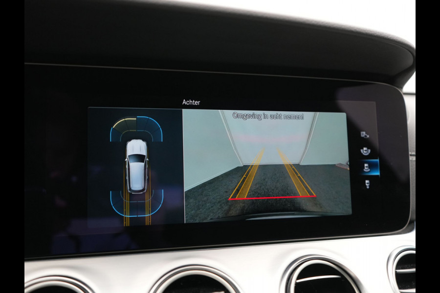 Mercedes-Benz E-Klasse Estate 300 e AMG 320pk PHEV Dealer O.H | Trekhaak af Fabriek | Schuif-/kantel Dak | Widescreen Navi | Multibeam LED | Camera | Alcantara Sportstoelen Verwarmd | Apple Carplay | BLIS | 18"L.M | Plug In Hybrid