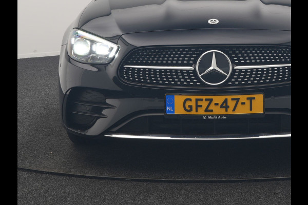 Mercedes-Benz E-Klasse Estate 300 e AMG 320pk PHEV Dealer O.H | Trekhaak af Fabriek | Schuif-/kantel Dak | Widescreen Navi | Multibeam LED | Camera | Alcantara Sportstoelen Verwarmd | Apple Carplay | BLIS | 18"L.M | Plug In Hybrid