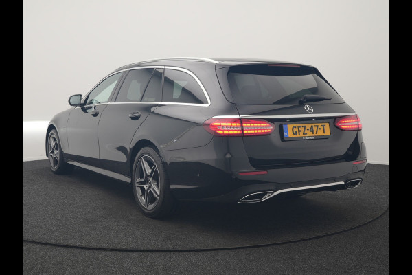 Mercedes-Benz E-Klasse Estate 300 e AMG 320pk PHEV Dealer O.H | Trekhaak af Fabriek | Schuif-/kantel Dak | Widescreen Navi | Multibeam LED | Camera | Alcantara Sportstoelen Verwarmd | Apple Carplay | BLIS | 18"L.M | Plug In Hybrid
