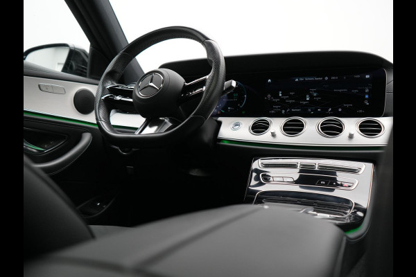 Mercedes-Benz E-Klasse Estate 300 e AMG 320pk PHEV Dealer O.H | Trekhaak af Fabriek | Schuif-/kantel Dak | Widescreen Navi | Multibeam LED | Camera | Alcantara Sportstoelen Verwarmd | Apple Carplay | BLIS | 18"L.M | Plug In Hybrid