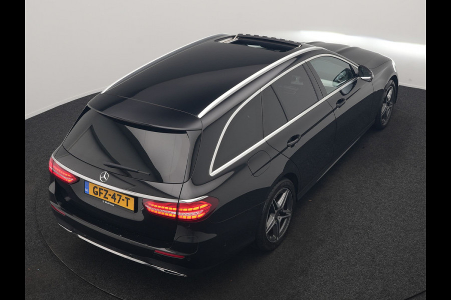 Mercedes-Benz E-Klasse Estate 300 e AMG 320pk PHEV Dealer O.H | Trekhaak af Fabriek | Schuif-/kantel Dak | Widescreen Navi | Multibeam LED | Camera | Alcantara Sportstoelen Verwarmd | Apple Carplay | BLIS | 18"L.M | Plug In Hybrid