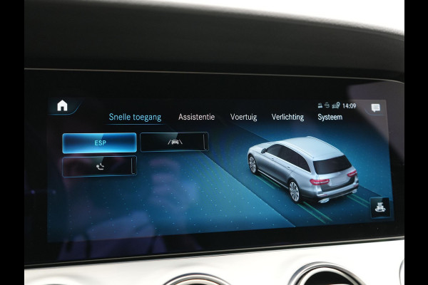 Mercedes-Benz E-Klasse Estate 300 e AMG 320pk PHEV Dealer O.H | Trekhaak af Fabriek | Schuif-/kantel Dak | Widescreen Navi | Multibeam LED | Camera | Alcantara Sportstoelen Verwarmd | Apple Carplay | BLIS | 18"L.M | Plug In Hybrid