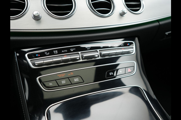 Mercedes-Benz E-Klasse Estate 300 e AMG 320pk PHEV Dealer O.H | Trekhaak af Fabriek | Schuif-/kantel Dak | Widescreen Navi | Multibeam LED | Camera | Alcantara Sportstoelen Verwarmd | Apple Carplay | BLIS | 18"L.M | Plug In Hybrid
