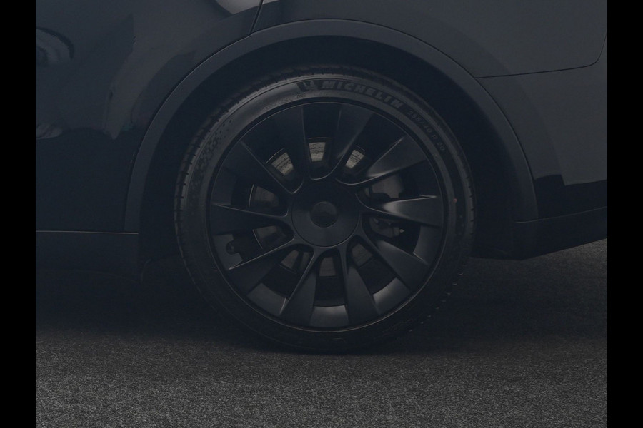 Tesla Model Y RWD 58 kWh 299pk Dealer O.H | Panodak | Full Self Driving Capability | Adaptive Cruise | 360 Camera | Lederen Sportstoelen Memory & Verwarmd | Keyless | BLIS | Navigatie | Virtual | DAB | Spotify | 20"L.M |