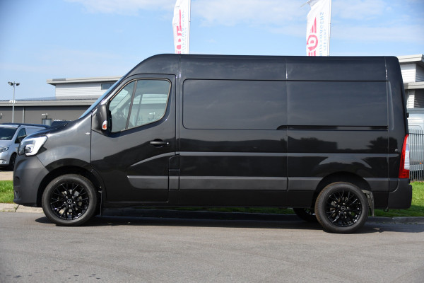 Renault Master T33 2.3 dCi 135 L2H2 Camera, Cruise, LED, Multimedia, Trekhaak, 135pk, NAVI, Betimmering, Uniek!