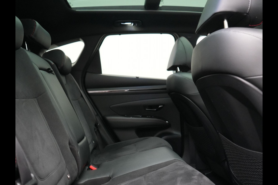 Hyundai Tucson 1.6 T-GDI PHEV N Line 4WD 265pk Dealer O.H | Trekhaak Afn. | Panodak | Adaptive Cruise | 360 Camera | Krell Audio | Alcantara Sportstoelen Memory & Ventilatie | Stoelen & Stuur Verwarmd | Blis | Keyless | Navigatie | DAB | Plug In Hybrid |