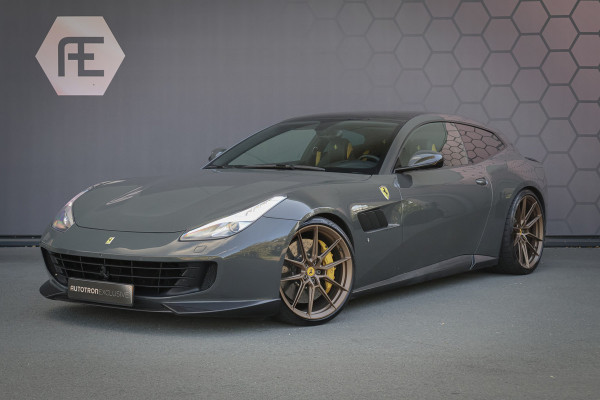 Ferrari GTC4Lusso T 3.9 V8 NOVITEC | KERAMISCH | CARBON EXTERIOR & INTERIOR | FULL SERVICE | PASSENGER DISPLAY | CAMERA | FRONTLIFT |