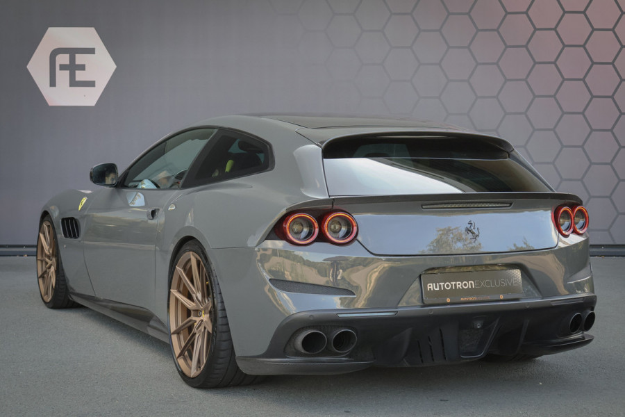 Ferrari GTC4Lusso T 3.9 V8 NOVITEC | KERAMISCH | CARBON EXTERIOR & INTERIOR | FULL SERVICE | PASSENGER DISPLAY | CAMERA | FRONTLIFT |