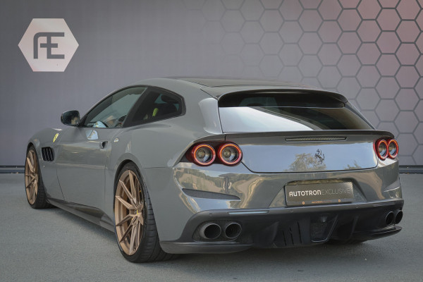 Ferrari GTC4Lusso T 3.9 V8 NOVITEC | KERAMISCH | CARBON EXTERIOR & INTERIOR | FULL SERVICE | PASSENGER DISPLAY | CAMERA | FRONTLIFT |