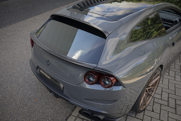 Ferrari GTC4Lusso T 3.9 V8 NOVITEC | KERAMISCH | CARBON EXTERIOR & INTERIOR | FULL SERVICE | PASSENGER DISPLAY | CAMERA | FRONTLIFT |