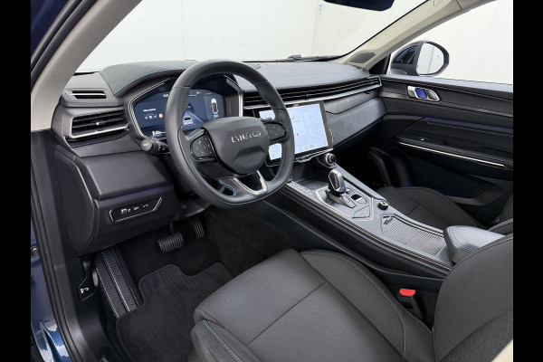 Lynk & Co 01 PHEV AUT-7 261pk Pano-Schuifdak Trekhaak Lmv 20" 360°Camera Apple Carplay Android Auto Adap.Cruise Navi Pdc Ecc Keyless Led Plug Elek.Memory.Stoel File assistent Dodehoek detector Elektrisch bedienbare achterklep Rijstrooksensor Wifi Verkeersbord detectie 425Nm koppel 3,7kw laadvermogen 1.800kg Trekvermogen