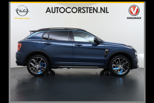 Lynk & Co 01 PHEV AUT-7 261pk Pano-Schuifdak Trekhaak Lmv 20" 360°Camera Apple Carplay Android Auto Adap.Cruise Navi Pdc Ecc Keyless Led Plug Elek.Memory.Stoel File assistent Dodehoek detector Elektrisch bedienbare achterklep Rijstrooksensor Wifi Verkeersbord detectie 425Nm koppel 3,7kw laadvermogen 1.800kg Trekvermogen