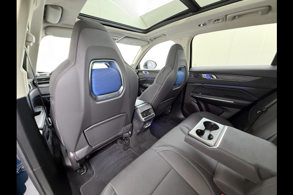 Lynk & Co 01 PHEV AUT-7 261pk Pano-Schuifdak Trekhaak Lmv 20" 360°Camera Apple Carplay Android Auto Adap.Cruise Navi Pdc Ecc Keyless Led Plug Elek.Memory.Stoel File assistent Dodehoek detector Elektrisch bedienbare achterklep Rijstrooksensor Wifi Verkeersbord detectie 425Nm koppel 3,7kw laadvermogen 1.800kg Trekvermogen