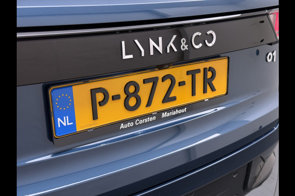 Lynk & Co 01 PHEV AUT-7 261pk Pano-Schuifdak Trekhaak Lmv 20" 360°Camera Apple Carplay Android Auto Adap.Cruise Navi Pdc Ecc Keyless Led Plug Elek.Memory.Stoel File assistent Dodehoek detector Elektrisch bedienbare achterklep Rijstrooksensor Wifi Verkeersbord detectie 425Nm koppel 3,7kw laadvermogen 1.800kg Trekvermogen