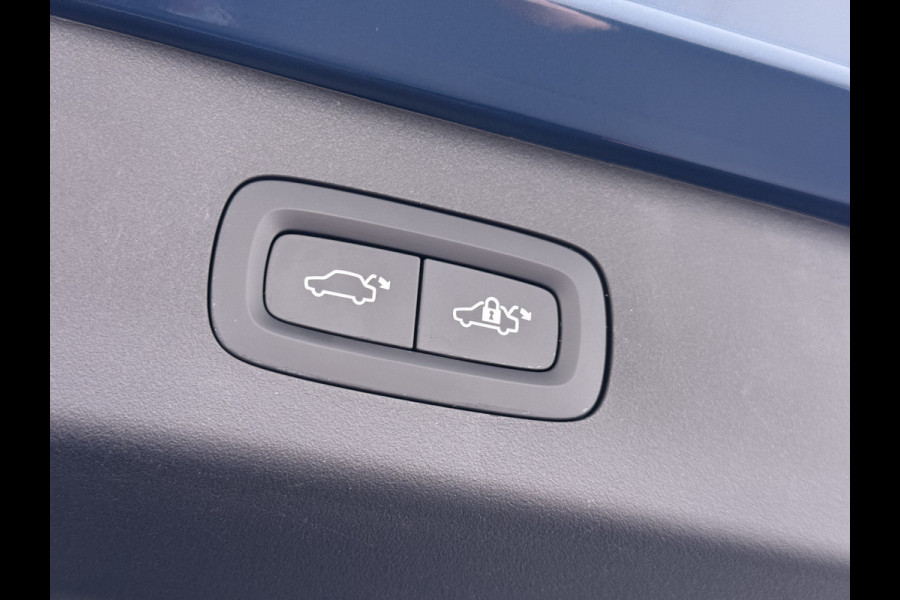 Lynk & Co 01 PHEV AUT-7 261pk Pano-Schuifdak Trekhaak Lmv 20" 360°Camera Apple Carplay Android Auto Adap.Cruise Navi Pdc Ecc Keyless Led Plug Elek.Memory.Stoel File assistent Dodehoek detector Elektrisch bedienbare achterklep Rijstrooksensor Wifi Verkeersbord detectie 425Nm koppel 3,7kw laadvermogen 1.800kg Trekvermogen