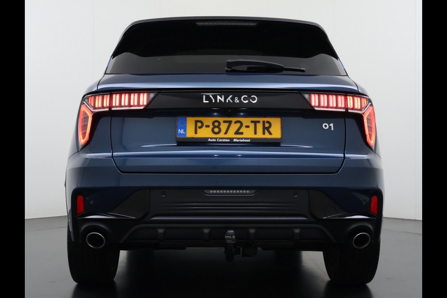 Lynk & Co 01 PHEV AUT-7 261pk Pano-Schuifdak Trekhaak Lmv 20" 360°Camera Apple Carplay Android Auto Adap.Cruise Navi Pdc Ecc Keyless Led Plug Elek.Memory.Stoel File assistent Dodehoek detector Elektrisch bedienbare achterklep Rijstrooksensor Wifi Verkeersbord detectie 425Nm koppel 3,7kw laadvermogen 1.800kg Trekvermogen