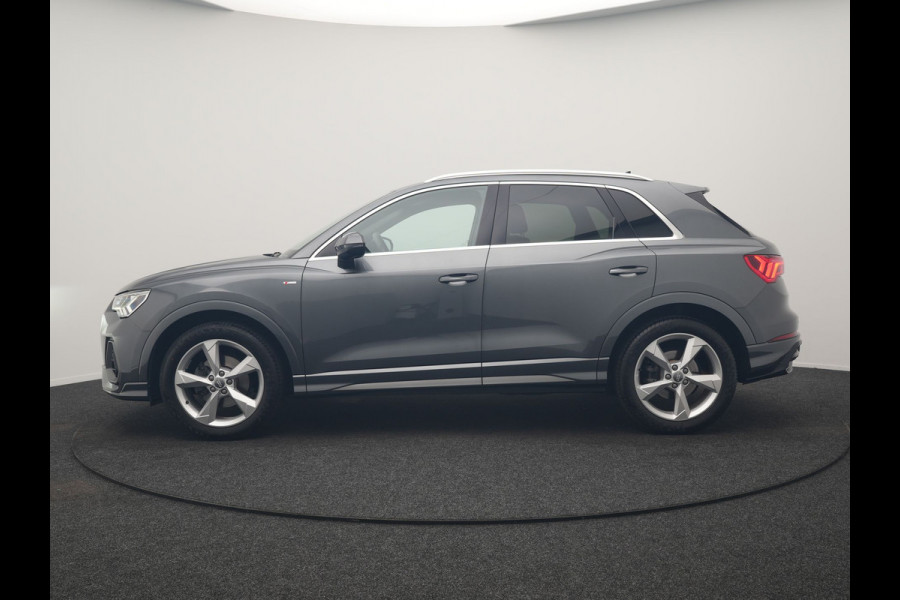 Audi Q3 35 TFSI S Line Pro Line S 150pk | Trekhaak | Cruise Control | Sportstoelen Verwarmd | Blis | DAB | Navigatie | 19"L.M