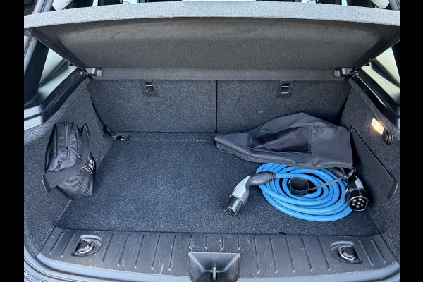 BMW i3 Executive Edition 120Ah 42 kWh Warmtepomp Carplay Stoelverw.