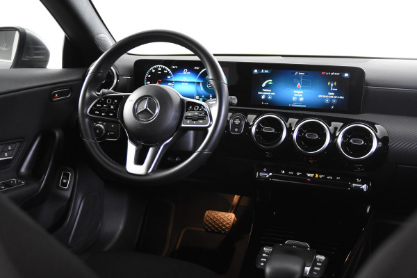 Mercedes-Benz CLA-Klasse Shooting Brake 180 *1ste Eigenaar*Carplay*Stoelverwarming*
