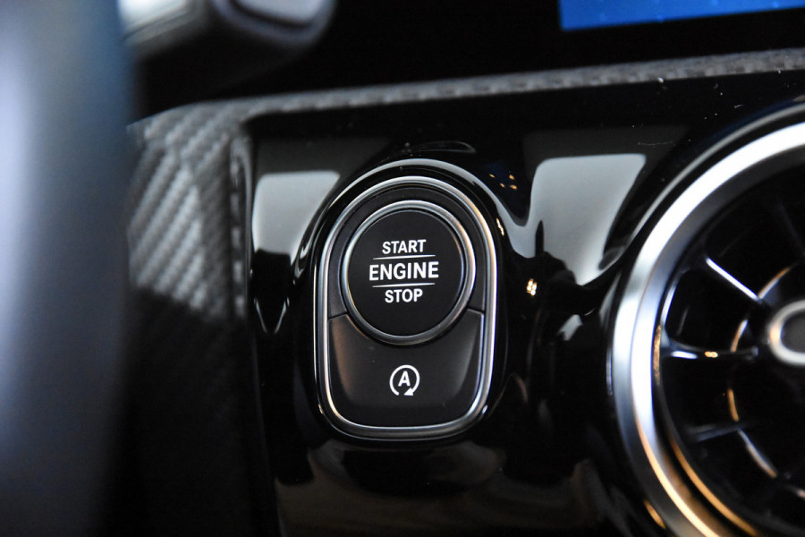 Mercedes-Benz CLA-Klasse Shooting Brake 180 *1ste Eigenaar*Carplay*Stoelverwarming*