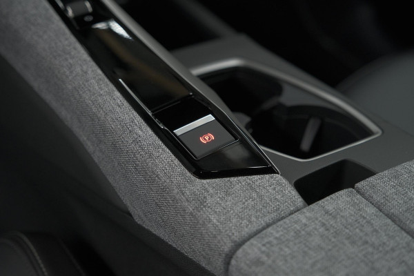 Peugeot 3008 1.2 Hybrid 145 GT | Elektrische Kofferklep | Camera | Adaptieve Cruise Control | Apple CarPlay