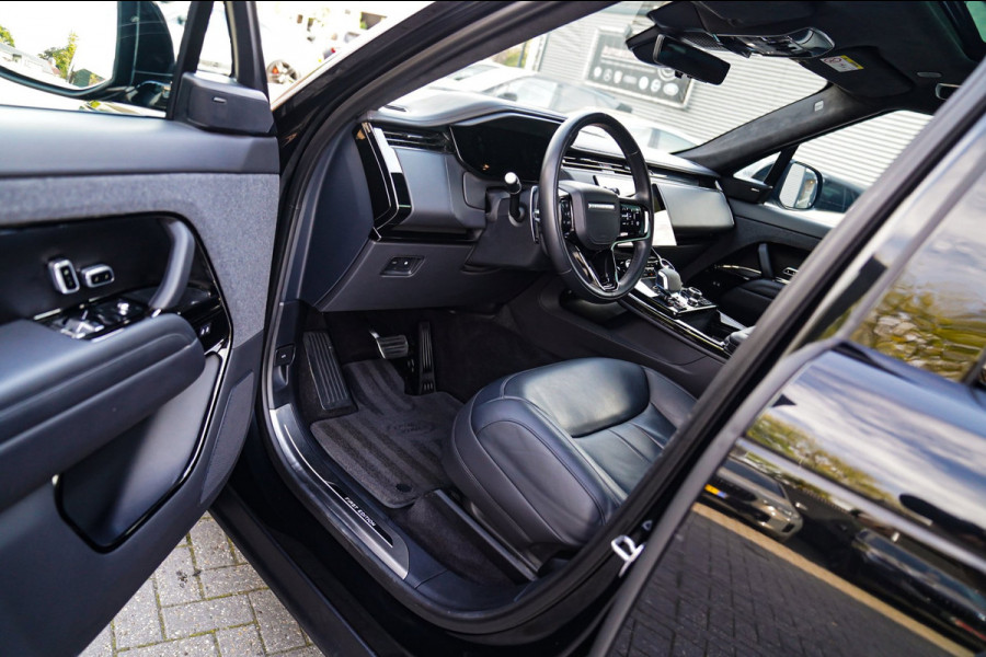 Land Rover Range Rover Sport 3.0 P510e First Edition | Massage | Stoelverwarming/verkoeling | Panorama | Luchtvering | HuD | BTW