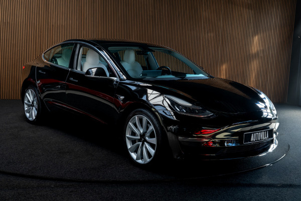 Tesla Model 3 Long Range AWD 75 kWh Panodak Leder 360° ACC Climate Stuur- & Stoelverwarming voor & achter LM velgen PDC Elektr. achterklep Elektr. verst. stuurwiel Elektr. verstelb. stoelen BTW auto