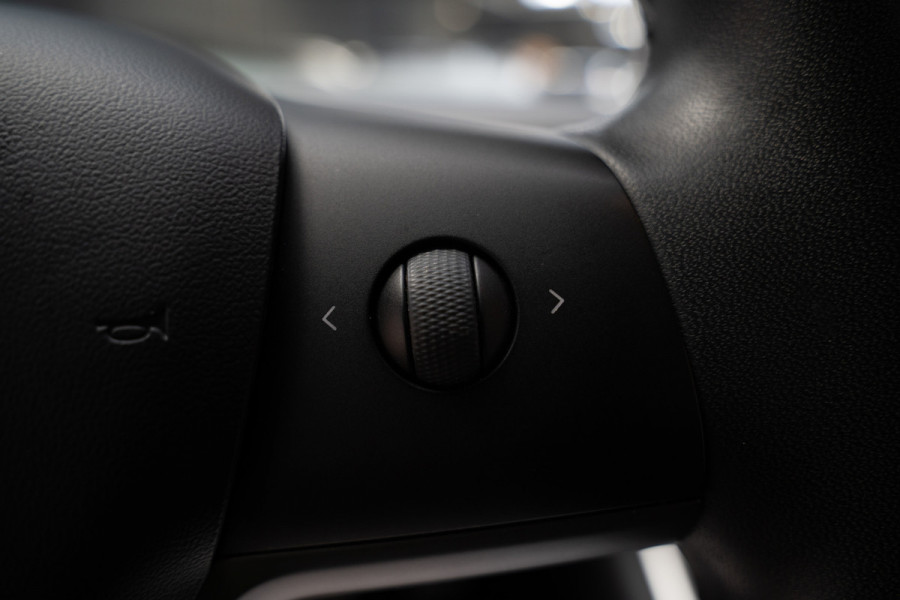 Tesla Model 3 Long Range AWD 75 kWh Panodak Leder 360° ACC Climate Stuur- & Stoelverwarming voor & achter LM velgen PDC Elektr. achterklep Elektr. verst. stuurwiel Elektr. verstelb. stoelen BTW auto
