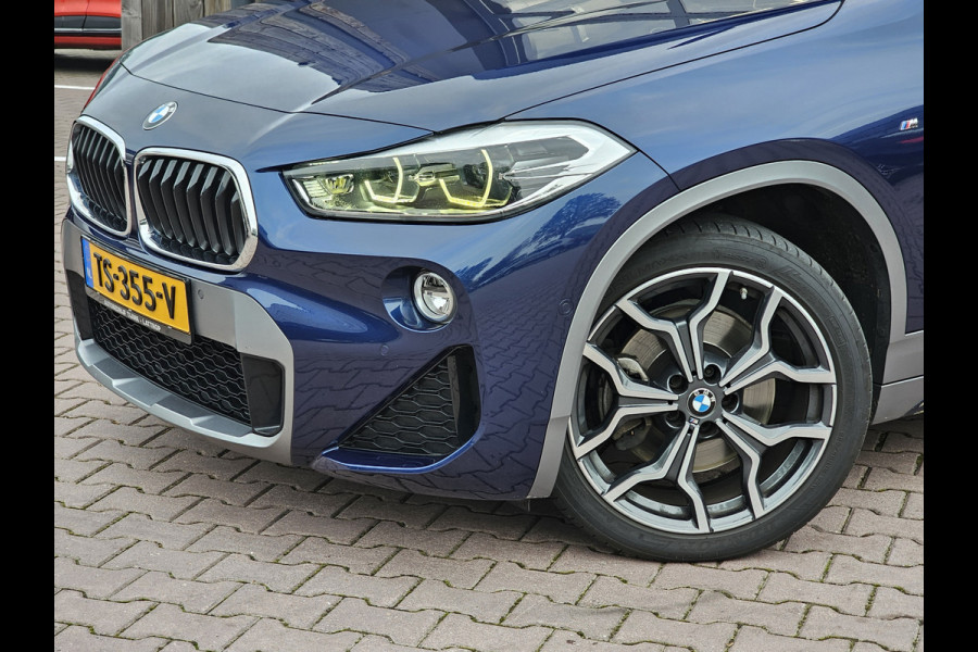 BMW X2 sDrive20i Executive | Automaat | LED | Pano | Trekhaak | M Sport X | Parking Pack | Elek. achterklep | Audio Media Pack | LMV 19" |