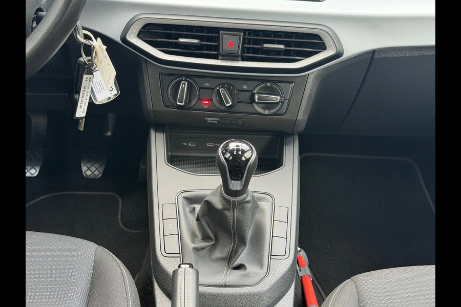 Seat Ibiza 1.0 EcoTSI Style 95 PK | Navi-Carplay | Airco | Cruise control | 15".