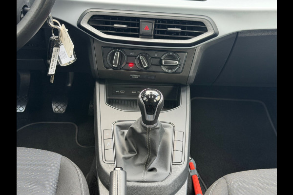 Seat Ibiza 1.0 EcoTSI Style 95 PK | Navi-Carplay | Airco | Cruise control | 15".