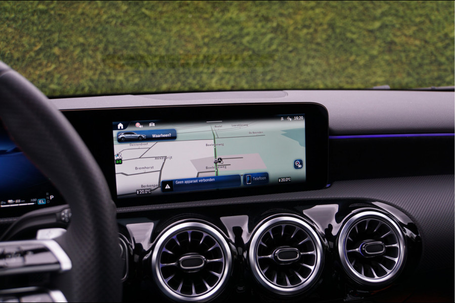 Mercedes-Benz A-Klasse A 250 e AMG Line Night Facelift | Pano Carplay Distronic Sfeer