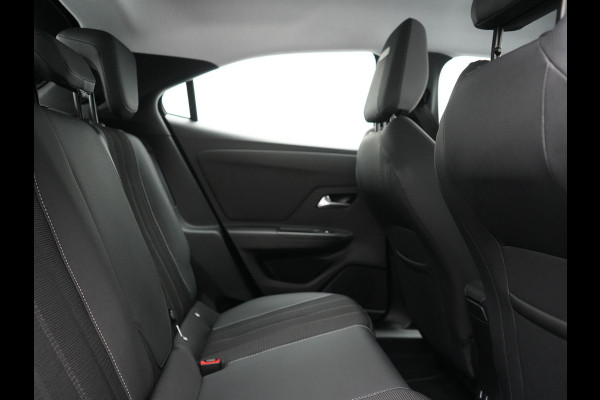 Opel Mokka-e Elegance 50-kWh 11kw bl. 136pk | 360 Camera | BLIS | Voorstoelen Verwarmd | Warmtepomp | Apple Carplay | Cruise Control | 17"L.M | LED Koplampen | Virtual | Lane Assist | DAB |