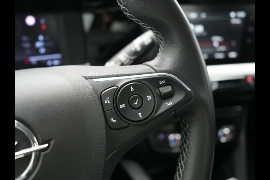 Opel Mokka-e Elegance 50-kWh 11kw bl. 136pk | 360 Camera | BLIS | Voorstoelen Verwarmd | Warmtepomp | Apple Carplay | Cruise Control | 17"L.M | LED Koplampen | Virtual | Lane Assist | DAB |