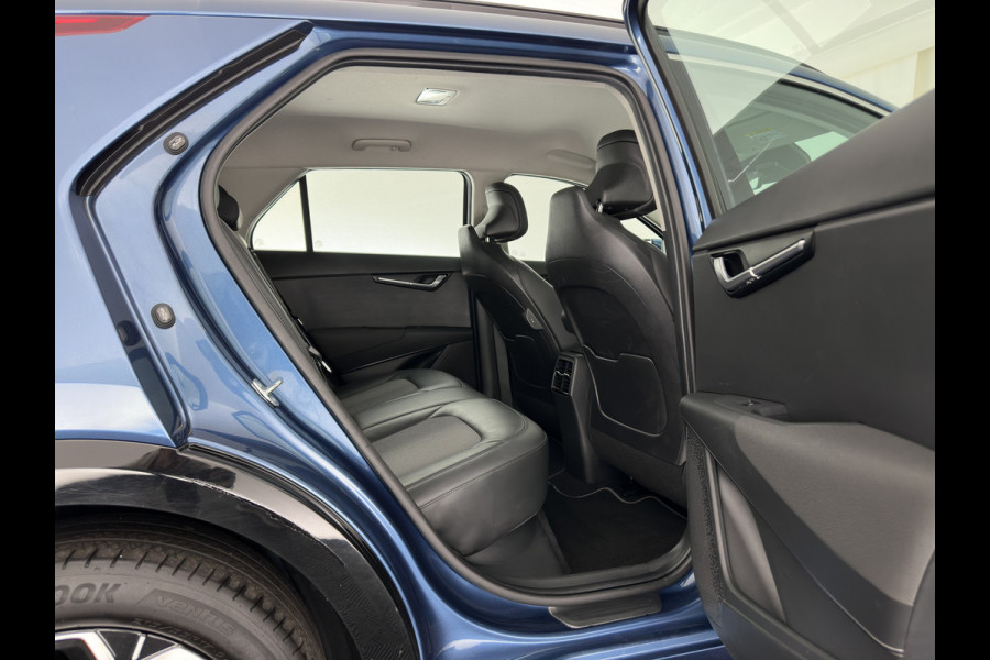 Kia Niro EV DynamicLine 64.8 kWh [3-Fase-11kW] {SoH-99%} (INCL-BTW) Aut. *LEATHER-FABRIC | ADAPTIVE-CRUISE | NAVI-FULLMAP | LANE-ASSIST | DIGI-COCKPIT | KEYLESS | CAMERA | DAB | COMFORTSEATS | SHIFTPADDLES | ECC | PDC | CARPLAY | 17''ALU*