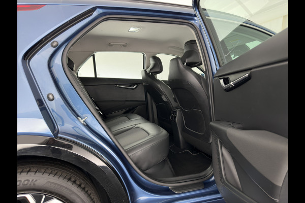 Kia Niro EV DynamicLine 64.8 kWh [3-Fase-11kW] {SoH-99%} (INCL-BTW) Aut. *LEATHER-FABRIC | ADAPTIVE-CRUISE | NAVI-FULLMAP | LANE-ASSIST | DIGI-COCKPIT | KEYLESS | CAMERA | DAB | COMFORTSEATS | SHIFTPADDLES | ECC | PDC | CARPLAY | 17''ALU*