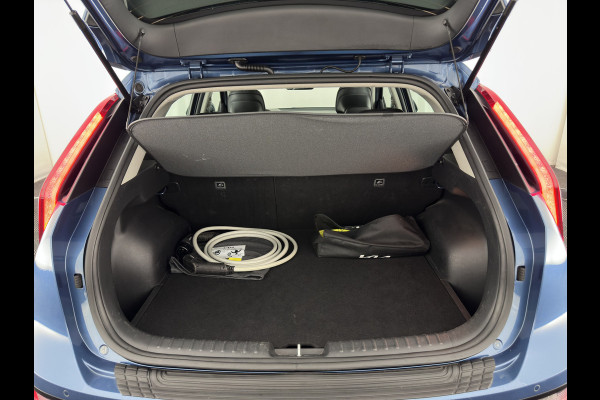 Kia Niro EV DynamicLine 64.8 kWh [3-Fase-11kW] {SoH-99%} (INCL-BTW) Aut. *LEATHER-FABRIC | ADAPTIVE-CRUISE | NAVI-FULLMAP | LANE-ASSIST | DIGI-COCKPIT | KEYLESS | CAMERA | DAB | COMFORTSEATS | SHIFTPADDLES | ECC | PDC | CARPLAY | 17''ALU*