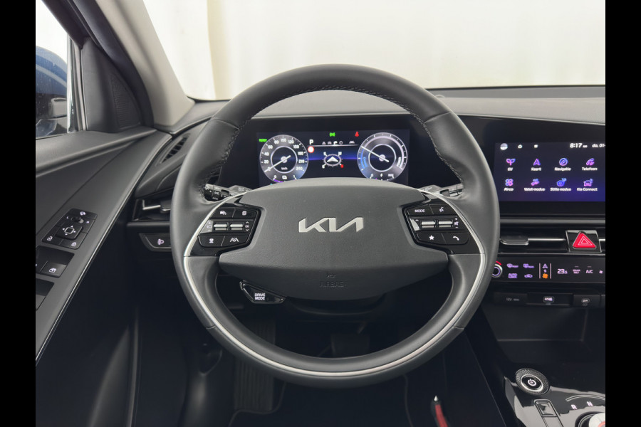 Kia Niro EV DynamicLine 64.8 kWh [3-Fase-11kW] {SoH-99%} (INCL-BTW) Aut. *LEATHER-FABRIC | ADAPTIVE-CRUISE | NAVI-FULLMAP | LANE-ASSIST | DIGI-COCKPIT | KEYLESS | CAMERA | DAB | COMFORTSEATS | SHIFTPADDLES | ECC | PDC | CARPLAY | 17''ALU*